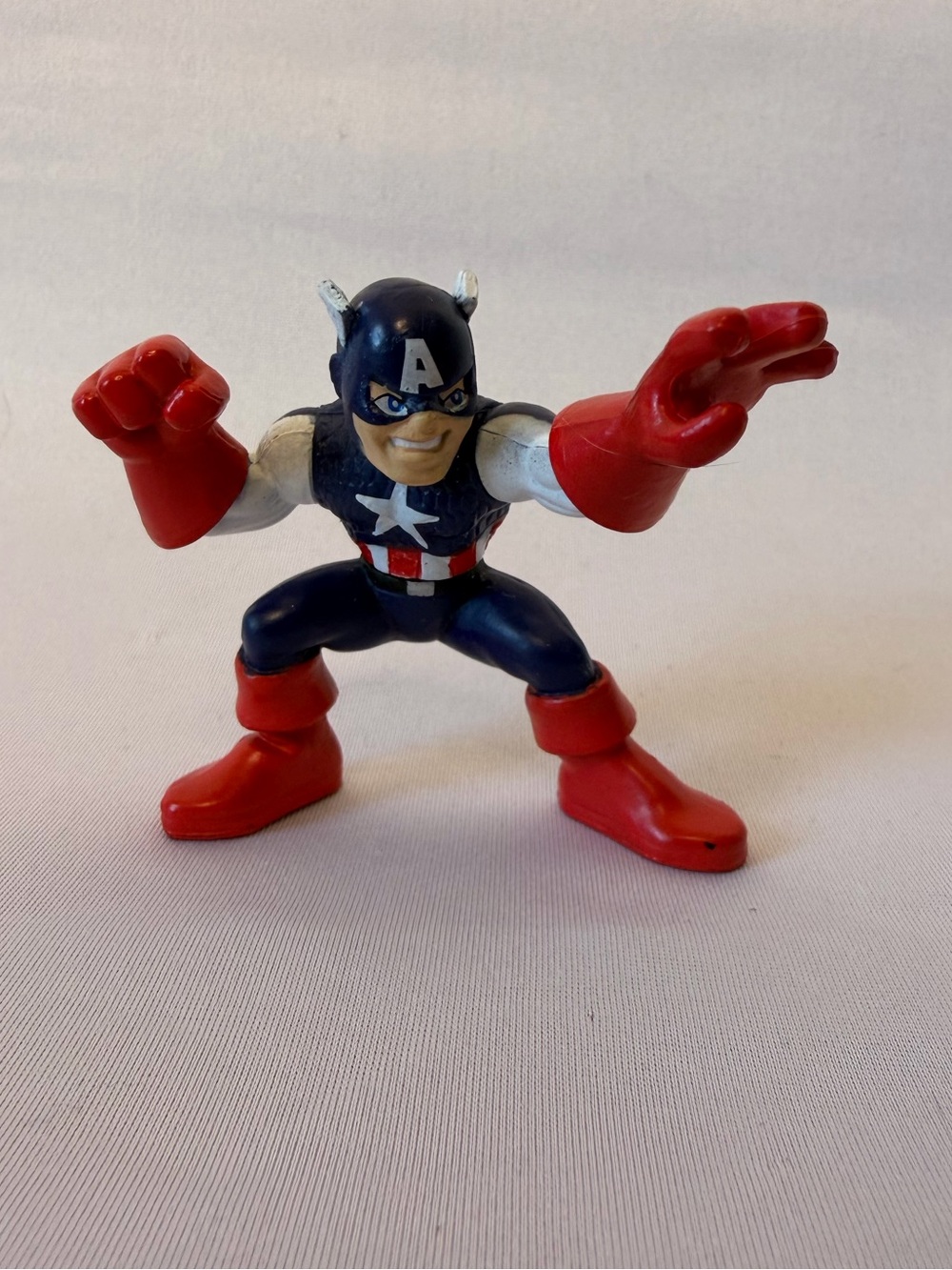 Marvel Super Hero Squad 2" Figure Captain America Hasbro 2008